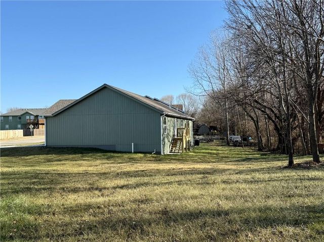 544 W 18th Street, Ottawa, KS 66067