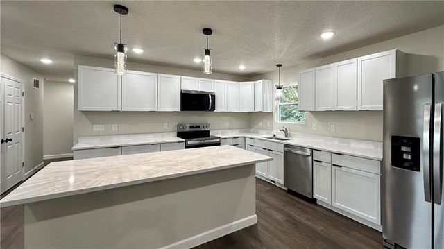 544 W 18th Street, Ottawa, KS 66067