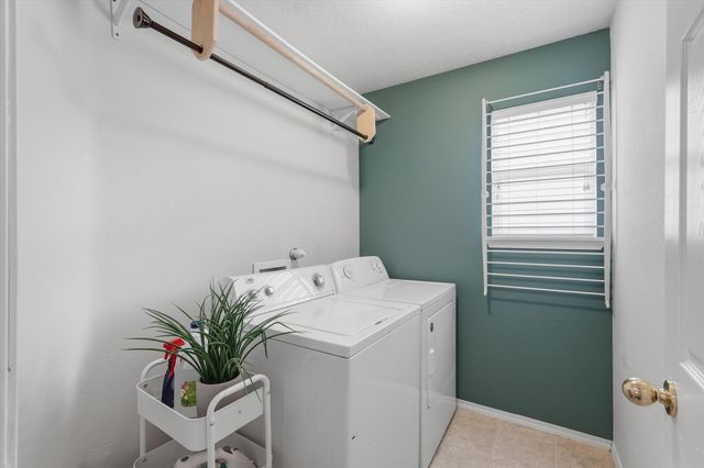 6628 Ventana Hills Road NW, Albuquerque, NM 87114