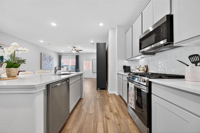 8453 Sweet Cherry Lane, Magnolia, TX 77354