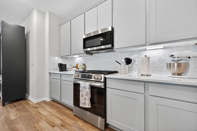 8453 Sweet Cherry Lane, Magnolia, TX 77354