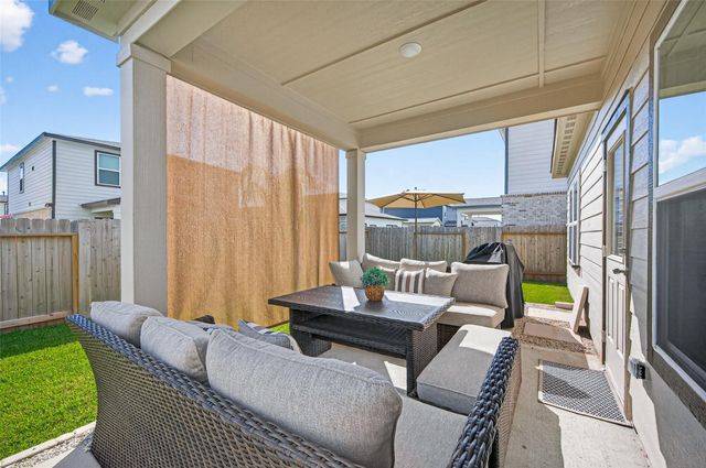 8453 Sweet Cherry Lane, Magnolia, TX 77354