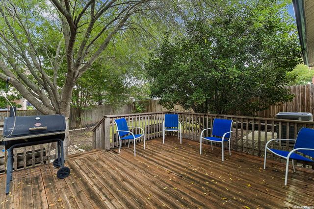 6815 KNIGHTS HVN, Live Oak, TX 78233