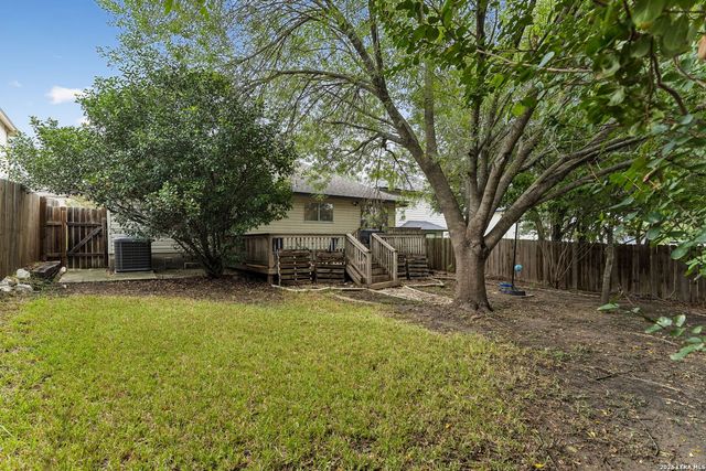 6815 KNIGHTS HVN, Live Oak, TX 78233