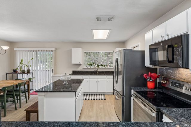 6815 KNIGHTS HVN, Live Oak, TX 78233