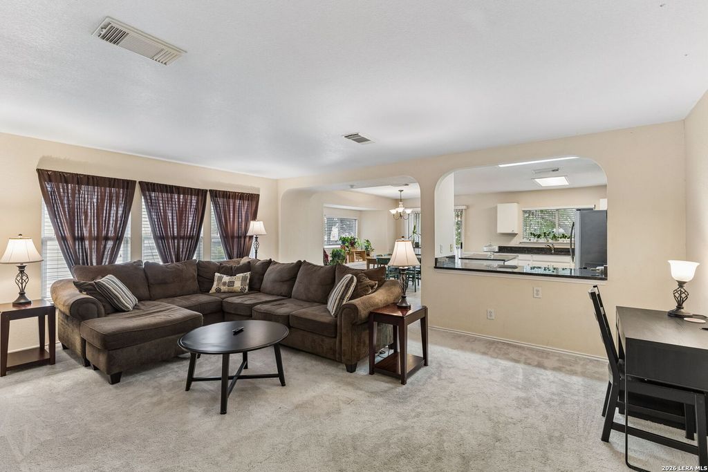 6815 KNIGHTS HVN, Live Oak, TX 78233