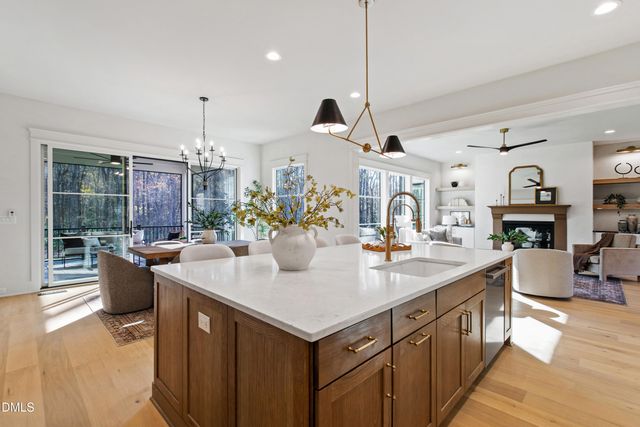 190 Clementine Way, Chapel Hill, NC 27516