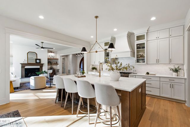 190 Clementine Way, Chapel Hill, NC 27516