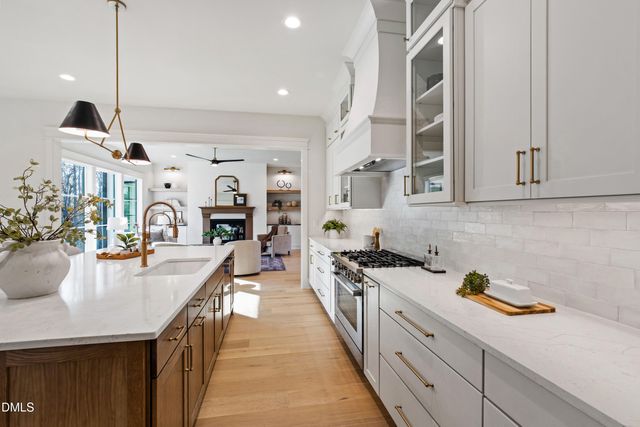 190 Clementine Way, Chapel Hill, NC 27516