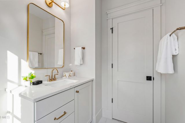 190 Clementine Way, Chapel Hill, NC 27516