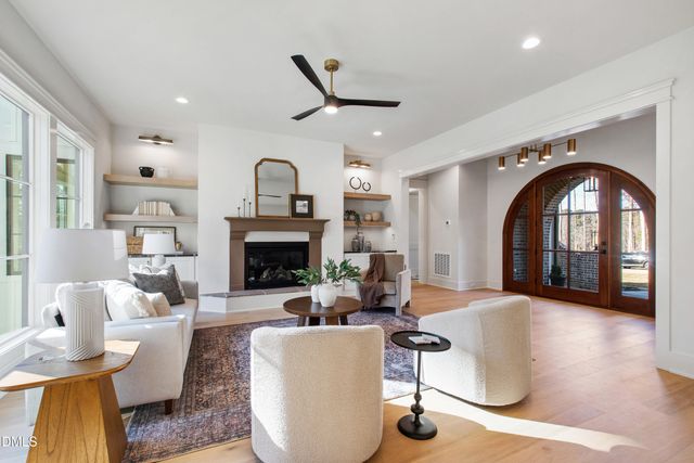 190 Clementine Way, Chapel Hill, NC 27516