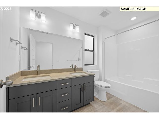 5102 Ne 113TH Loop, Vancouver, WA 98686