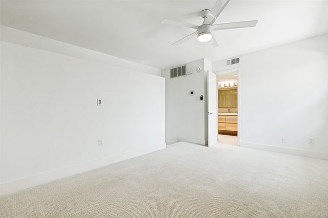 7640 W Greenway Boulevard 8H, Dallas, TX 75209