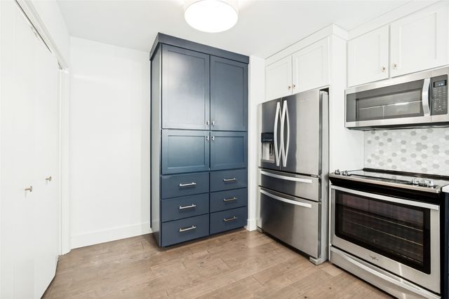 7640 W Greenway Boulevard 8H, Dallas, TX 75209