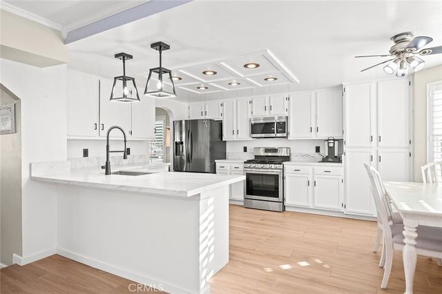 1790 N Encina, Rialto, CA 92376