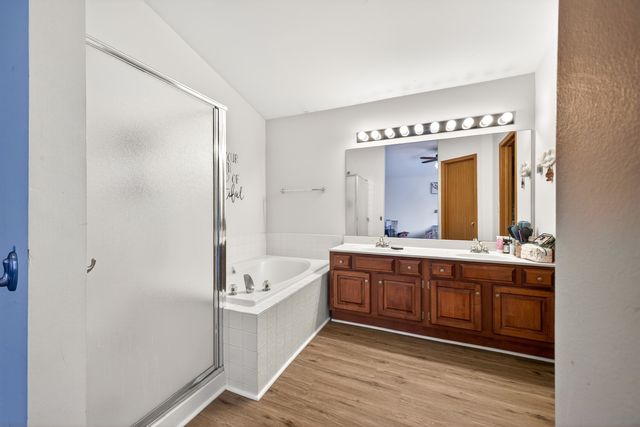 1675 Napa Drive, Gurnee, IL 60031