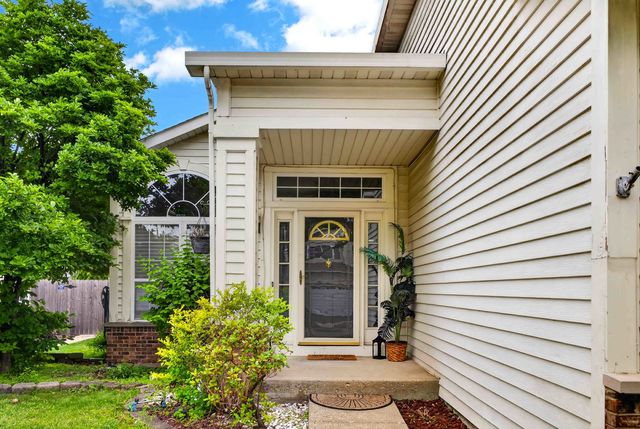 1675 Napa Drive, Gurnee, IL 60031