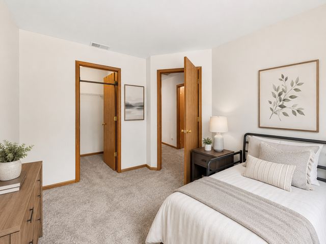 1675 Napa Drive, Gurnee, IL 60031