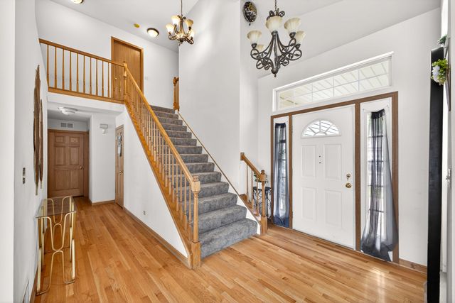 1675 Napa Drive, Gurnee, IL 60031