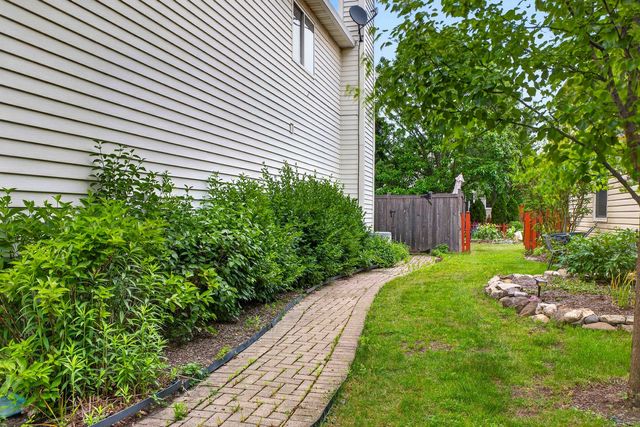 1675 Napa Drive, Gurnee, IL 60031
