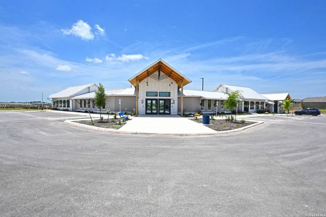 206 Charles Way, Marion, TX 78124