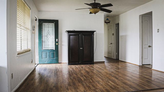 3458 Tioga Street, Dallas, TX 75241