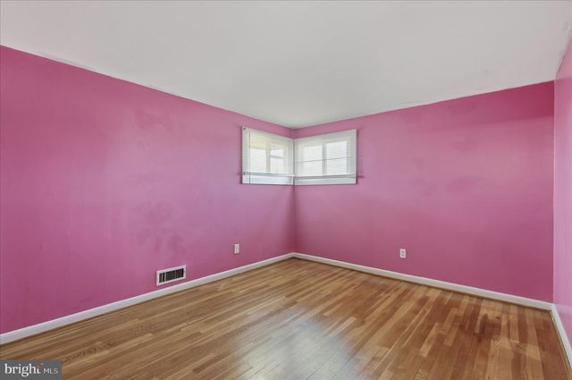 2423 HARWOOD RD, Parkville, MD 21234