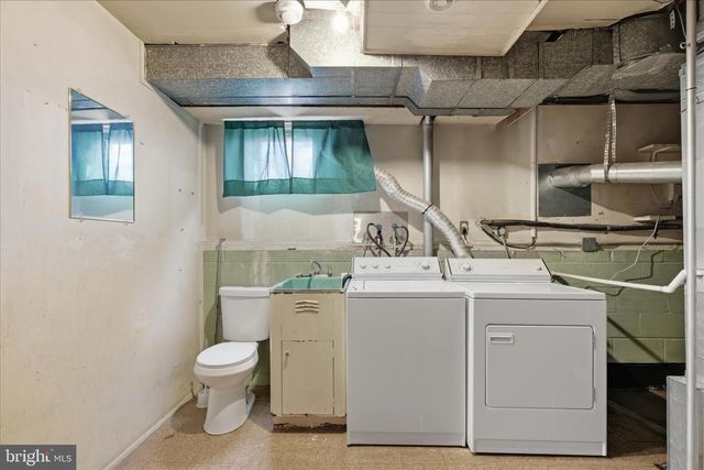 2423 HARWOOD RD, Parkville, MD 21234