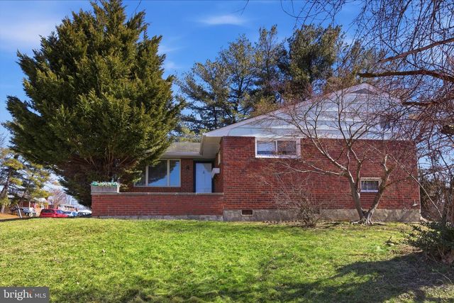 2423 HARWOOD RD, Parkville, MD 21234