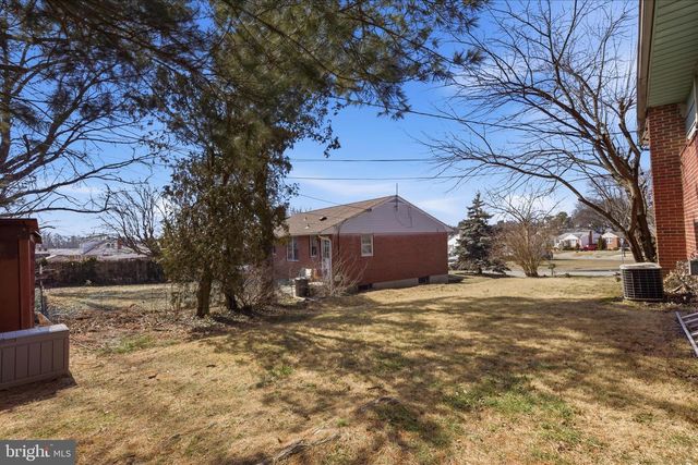 2423 HARWOOD RD, Parkville, MD 21234