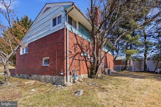 2423 HARWOOD RD, Parkville, MD 21234