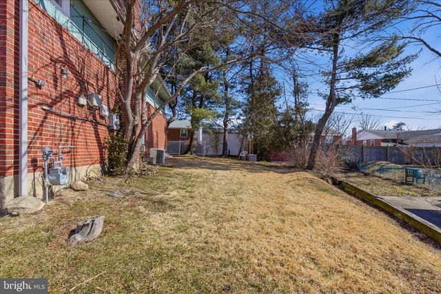 2423 HARWOOD RD, Parkville, MD 21234