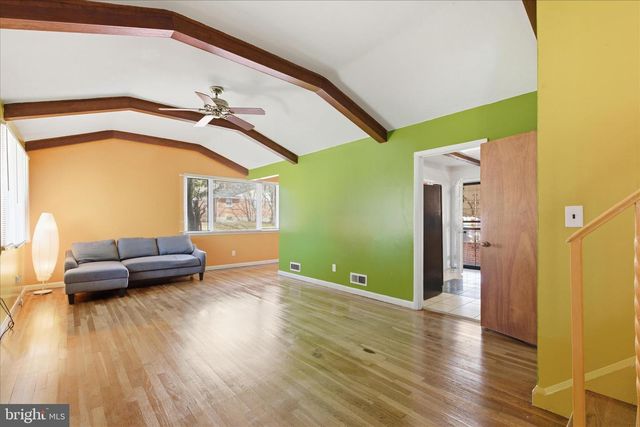 2423 HARWOOD RD, Parkville, MD 21234