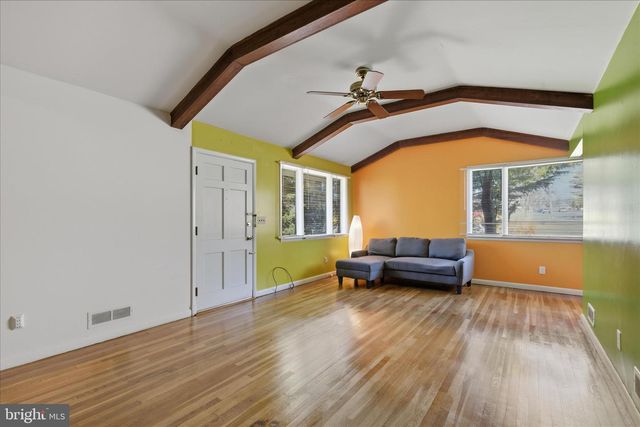 2423 HARWOOD RD, Parkville, MD 21234