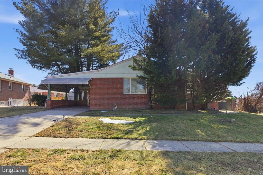 2423 HARWOOD RD, Parkville, MD 21234