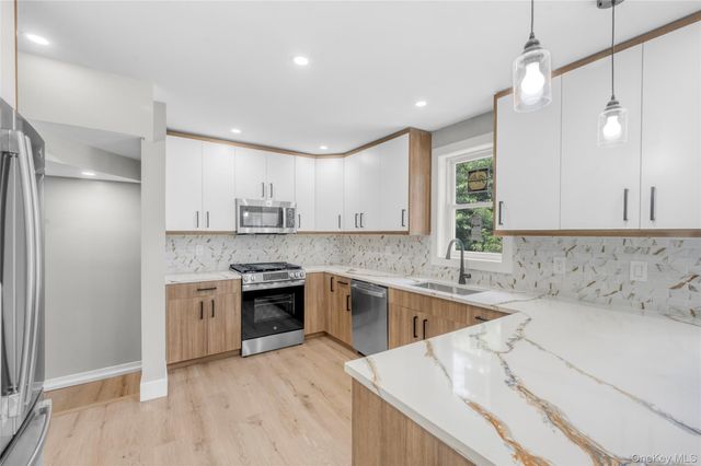 3 Sylvan Place, New Rochelle, NY 10801