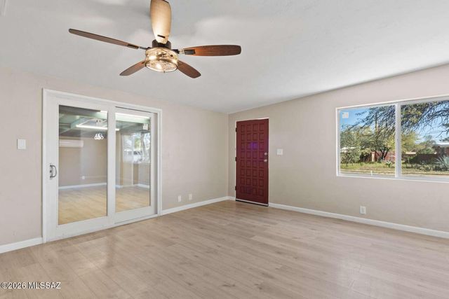 634 S Kellond Place, Tucson, AZ 85710