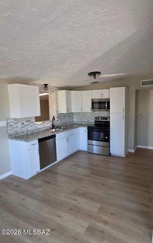 634 S Kellond Place, Tucson, AZ 85710