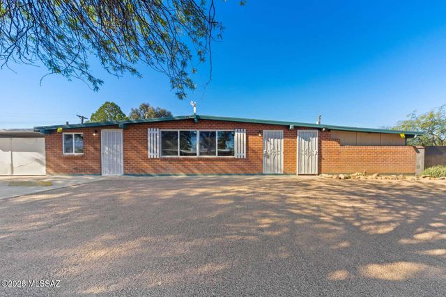 634 S Kellond Place, Tucson, AZ 85710