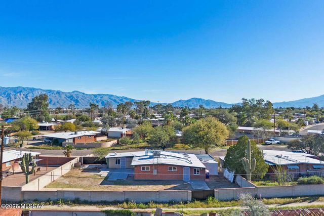 634 S Kellond Place, Tucson, AZ 85710