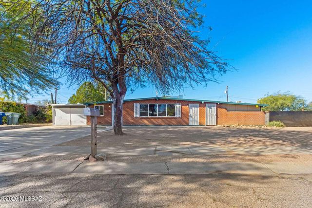 634 S Kellond Place, Tucson, AZ 85710