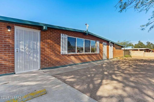 634 S Kellond Place, Tucson, AZ 85710