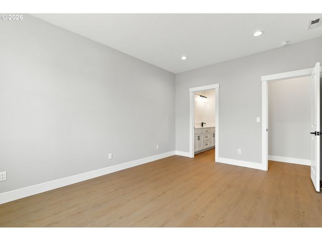 449 Sw 15th Ave, Canby, OR 97013