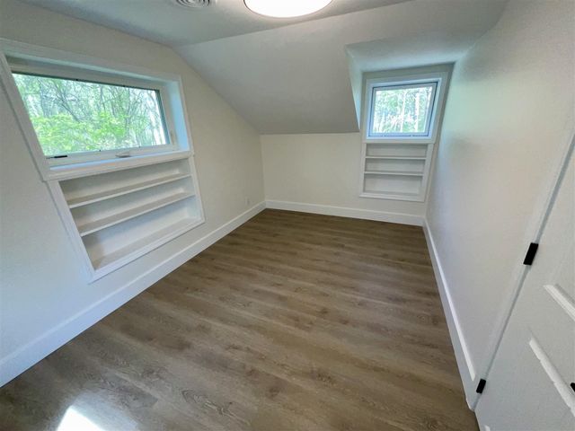 2737 Meadowvale Drive, Grand Rapids, MI 49506