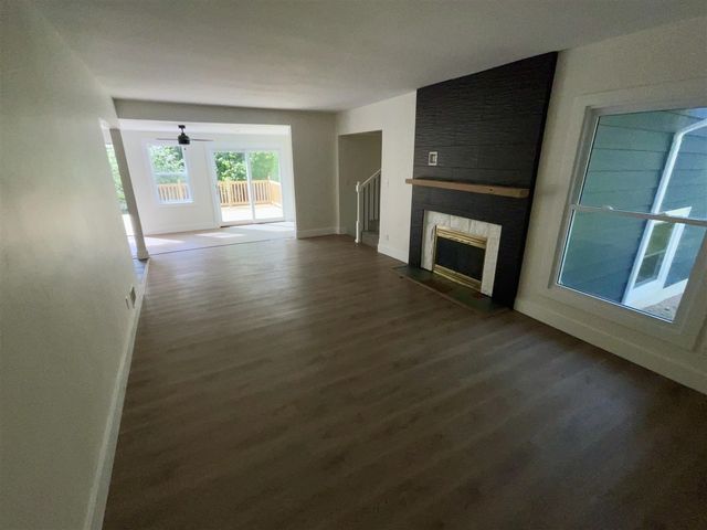 2737 Meadowvale Drive, Grand Rapids, MI 49506