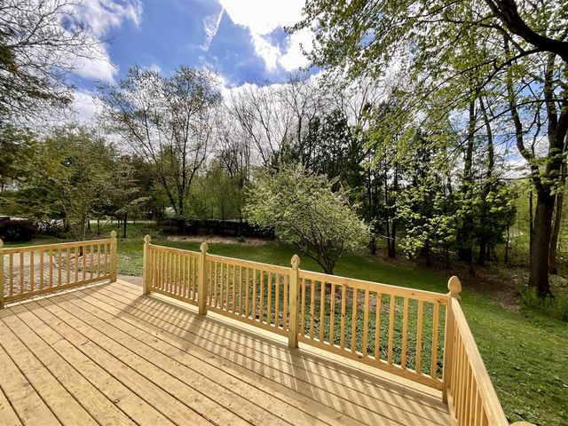 2737 Meadowvale Drive, Grand Rapids, MI 49506