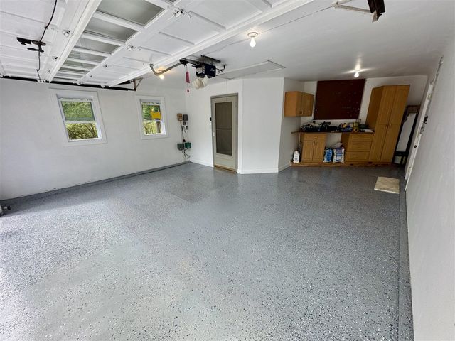 2737 Meadowvale Drive, Grand Rapids, MI 49506