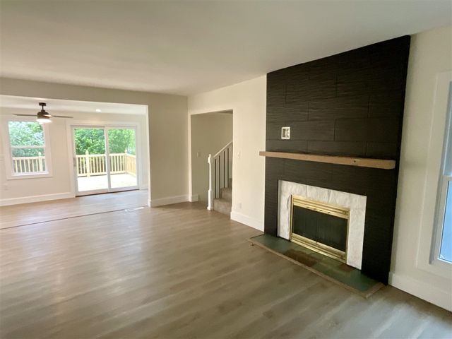 2737 Meadowvale Drive, Grand Rapids, MI 49506