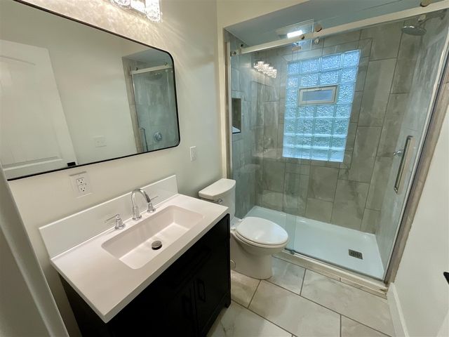 2737 Meadowvale Drive, Grand Rapids, MI 49506