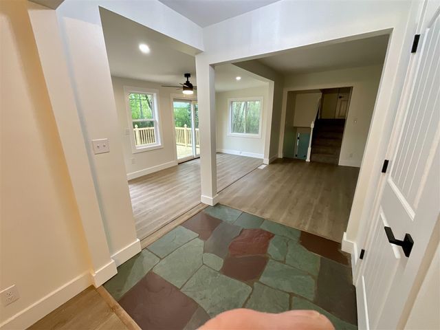 2737 Meadowvale Drive, Grand Rapids, MI 49506